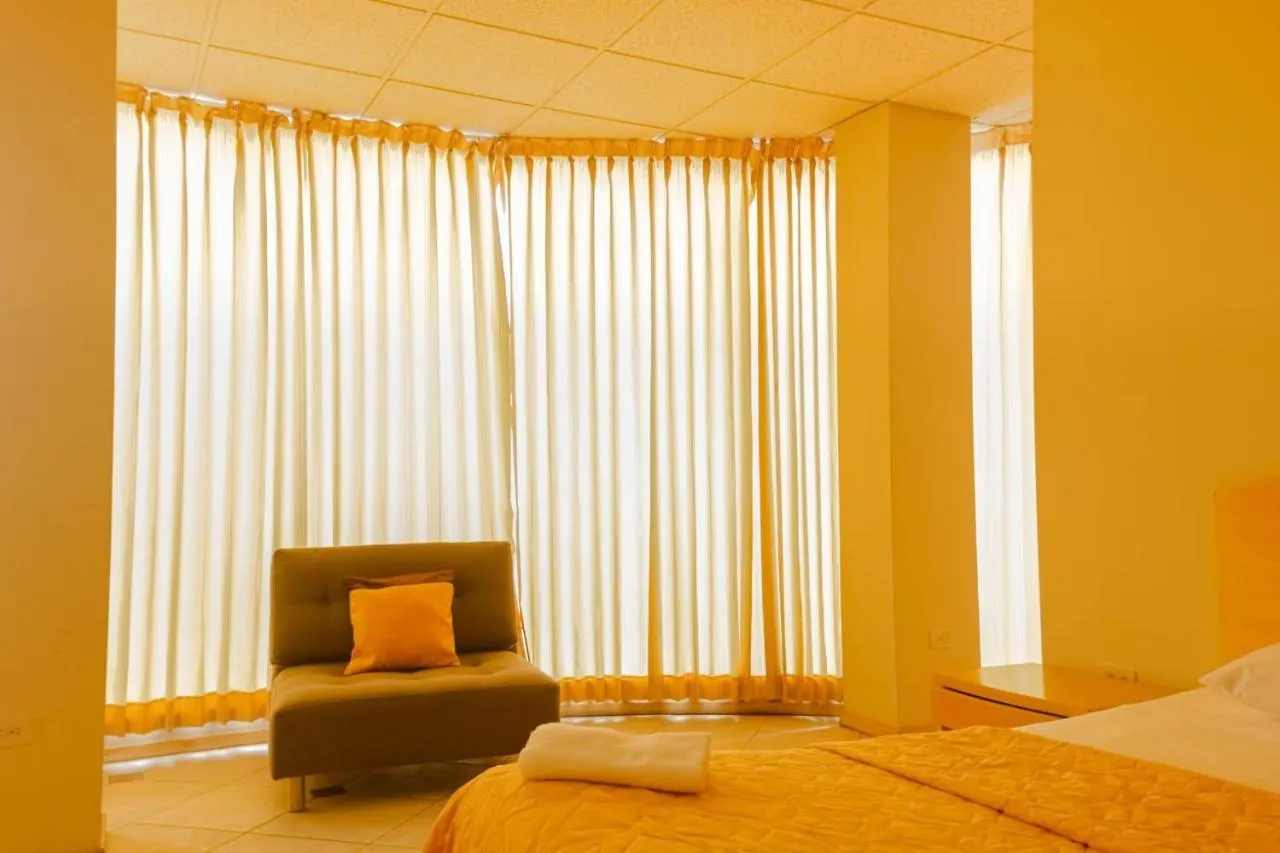 Gold Center Hotel Гуаякиль